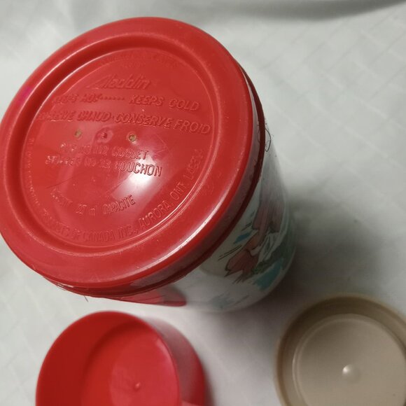 Marvel Super Heroes 1976 Vintage Thermos - Picture 3 of 5